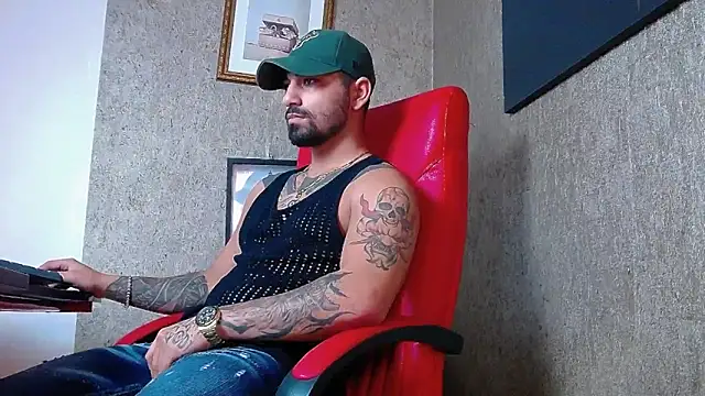 NigelBoydXXX online show from February 13, 2025, 7:56 am