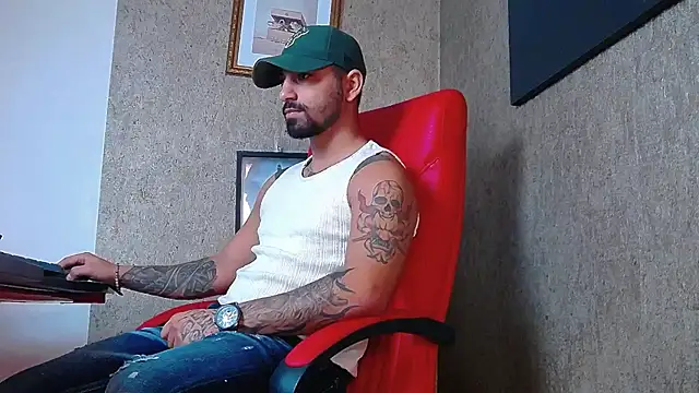 NigelBoydXXX online show from February 12, 2025, 10:46 am