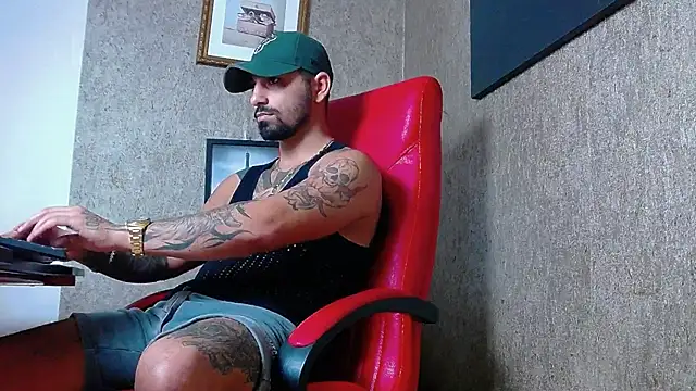 NigelBoydXXX online show from February 12, 2025, 7:13 pm