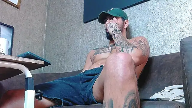 NigelBoydXXX online show from February 26, 2025, 9:01 am