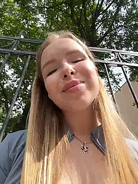 mur girl online show from July 5, 2026, 12:12 pm