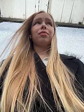 Snapshot of mur_girl chatting on November 5, 2025, 11:46 am mur girl online show from November 5, 2025, 11:46 am