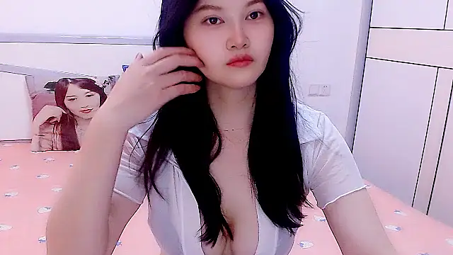 Snapshot of Little-sweet chatting on September 11, 2025, 1:27 am Little-sweet online show from September 11, 2025, 1:27 am