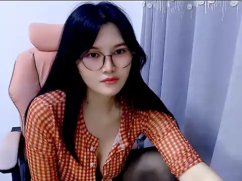 Snapshot of Little-sweet chatting on September 22, 2025, 3:07 pm Little-sweet online show from September 22, 2025, 3:07 pm