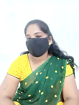 Snapshot of MaaliiiPonuTamil chatting on December 21, 2025, 1:41 am MaaliiiPonuTamil online show from December 21, 2025, 1:41 am