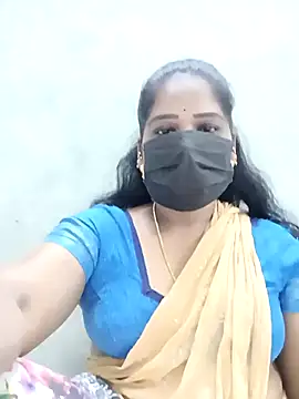 Snapshot of MaaliiiPonuTamil chatting on November 19, 2025, 1:22 pm MaaliiiPonuTamil online show from November 19, 2025, 1:22 pm