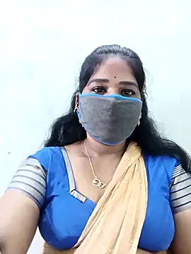 Snapshot of MaaliiiPonuTamil chatting on December 17, 2025, 2:16 am MaaliiiPonuTamil online show from December 17, 2025, 2:16 am