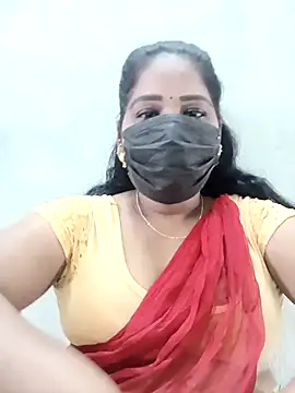 Snapshot of MaaliiiPonuTamil chatting on November 12, 2025, 1:32 am MaaliiiPonuTamil online show from November 12, 2025, 1:32 am