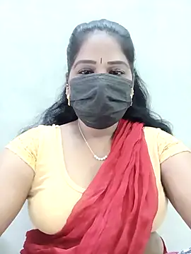 Snapshot of MaaliiiPonuTamil chatting on November 15, 2025, 1:20 am MaaliiiPonuTamil online show from November 15, 2025, 1:20 am