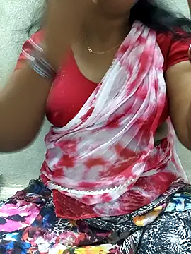 Snapshot of MaaliiiPonuTamil chatting on February 21, 2026, 10:34 pm MaaliiiPonuTamil online show from February 21, 2026, 10:34 pm