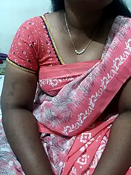 Snapshot of MaaliiiPonuTamil chatting on November 27, 2025, 4:18 pm MaaliiiPonuTamil online show from November 27, 2025, 4:18 pm