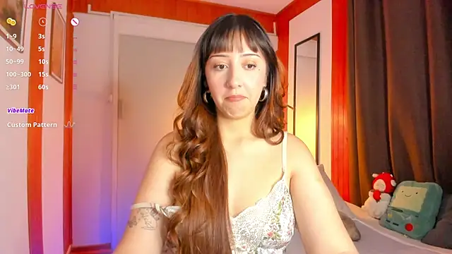 Snapshot of HeyTati chatting on October 9, 2025, 10:21 pm HeyTati online show from October 9, 2025, 10:21 pm