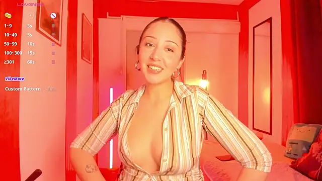 Snapshot of HeyTati chatting on September 30, 2025, 11:11 pm HeyTati online show from September 30, 2025, 11:11 pm