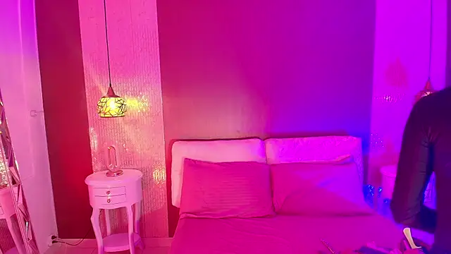 Snapshot of DannaDooll99 chatting on October 30, 2025, 11:52 am DannaDooll99 online show from October 30, 2025, 11:52 am