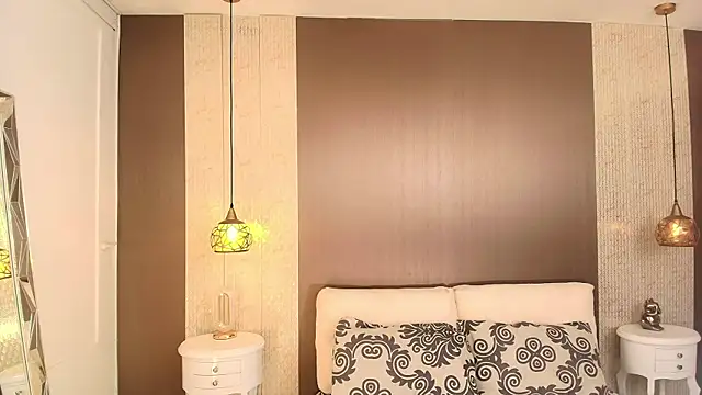 Snapshot of DannaDooll99 chatting on November 12, 2025, 11:25 am DannaDooll99 online show from November 12, 2025, 11:25 am