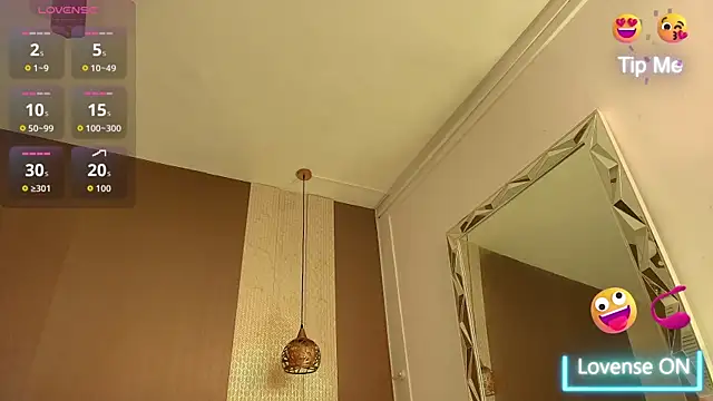 Snapshot of DannaDooll99 chatting on December 22, 2025, 11:43 am DannaDooll99 online show from December 22, 2025, 11:43 am