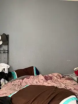 Snapshot of Oscar_Bratz chatting on February 16, 2025, 9:49 pm Oscar Bratz online show from February 16, 2025, 9:49 pm