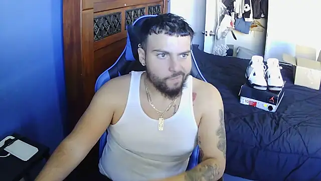 Snapshot of MasterKvn chatting on March 7, 2025, 8:55 pm MasterKvn online show from March 7, 2025, 8:55 pm