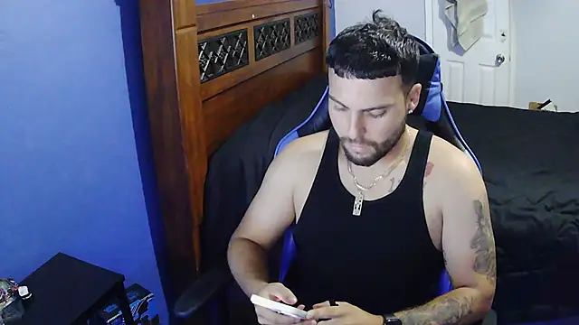 Snapshot of MasterKvn chatting on October 30, 2025, 6:23 am MasterKvn online show from October 30, 2025, 6:23 am