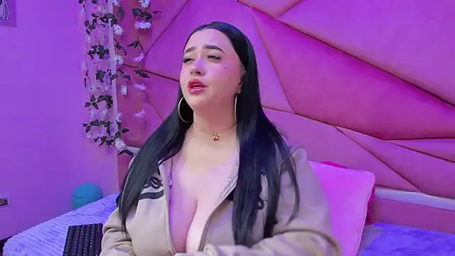 Victoria Rossy online show from October 9, 2025, 8:09 pm