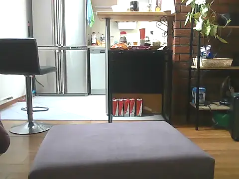 Nicetomeetyoubb online show from April 14, 2026, 5:01 am