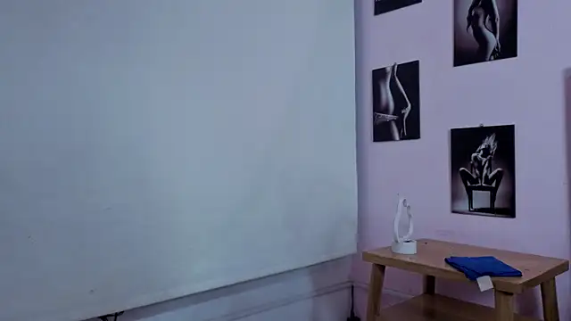 Snapshot of karla_bertulucci chatting on October 26, 2025, 9:10 am karla bertulucci online show from October 26, 2025, 9:10 am