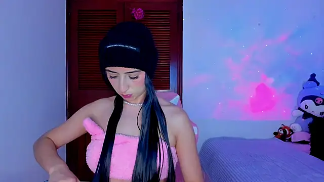 Snapshot of gabyye_capprins chatting on March 6, 2025, 10:15 pm gabyye capprins online show from March 6, 2025, 10:15 pm