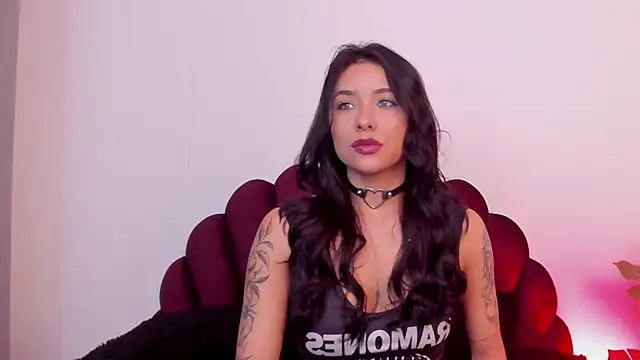 SweetGirl       online show from April 10, 2026, 8:43 am