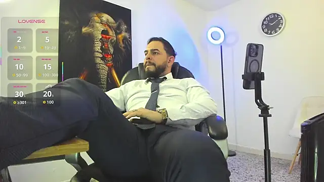 Ethan Castellano online show from October 5, 2025, 10:55 pm