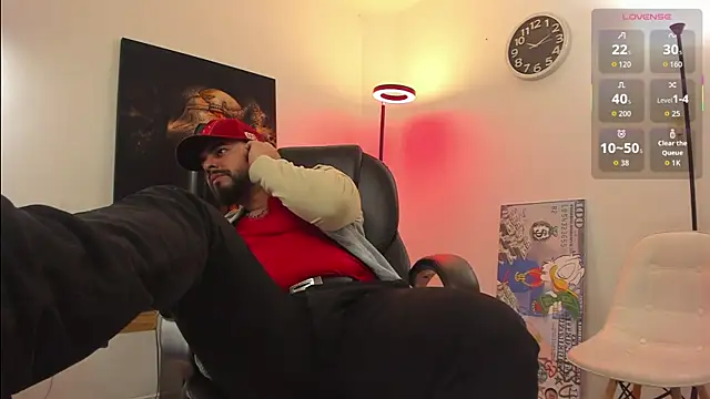 Ethan Castellano online show from November 24, 2025, 8:31 pm