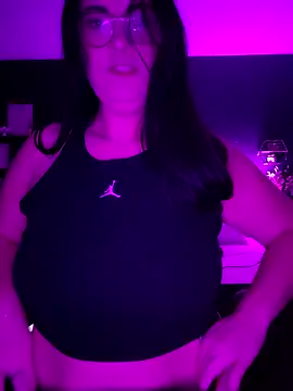 Snapshot of _CumSeeV_ chatting on October 18, 2025, 4:25 am CumSeeV online show from October 18, 2025, 4:25 am