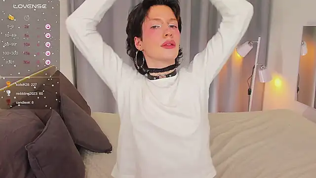 Snapshot of Kolette_Gray chatting on March 9, 2025, 4:44 pm Kolette Gray online show from March 9, 2025, 4:44 pm