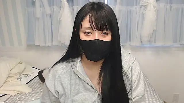yua0727 online show from June 1, 2026, 11:26 pm