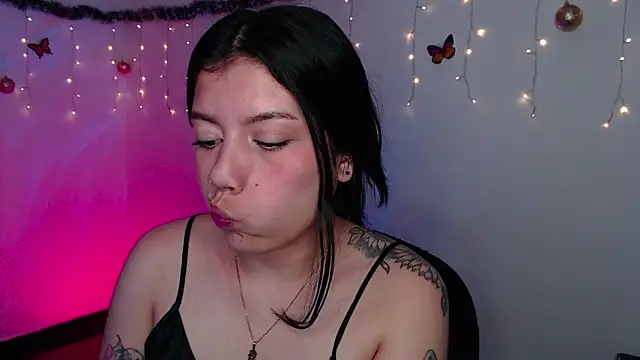 iam emy online show from December 27, 2024, 5:52 am