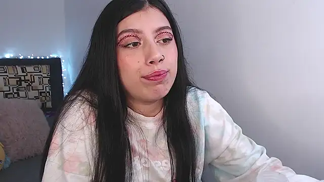 Snapshot of iam_emy chatting on October 24, 2025, 3:05 am iam emy online show from October 24, 2025, 3:05 am