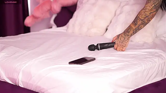 firesbomb777 online show from March 19, 2025, 6:46 am