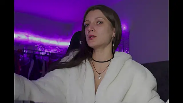 Kathleen Meow online show from September 26, 2025, 8:49 pm