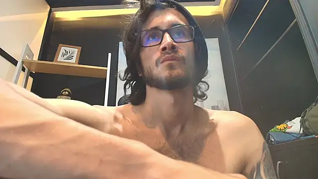 Loggan donnelly online show from March 14, 2025, 2:20 am