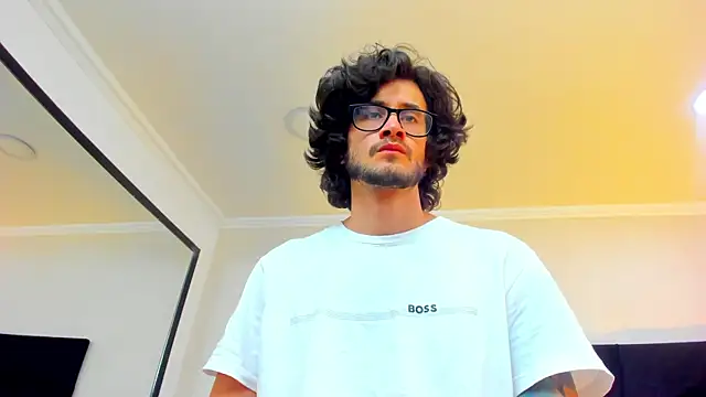 Loggan donnelly online show from February 14, 2025, 12:30 am