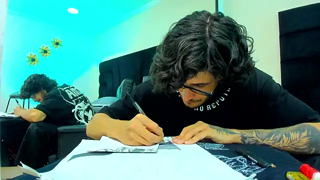 Loggan donnelly online show from February 12, 2025, 9:33 pm