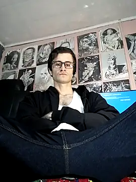 Loggan donnelly online show from January 31, 2026, 7:12 pm