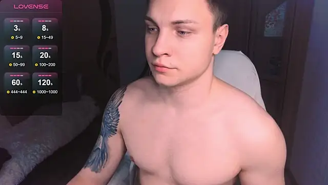 handsome guy01 online show from January 24, 2025, 9:58 pm