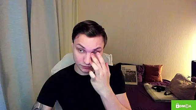 handsome guy01 online show from March 18, 2026, 7:48 pm