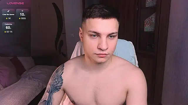 handsome guy01 online show from January 30, 2025, 9:47 pm