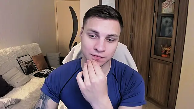 handsome guy01 online show from September 28, 2025, 7:37 am