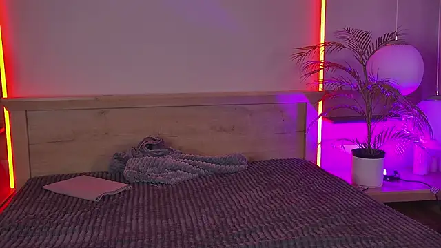 Snapshot of ViolaFlirt chatting on September 28, 2025, 4:08 am ViolaFlirt online show from September 28, 2025, 4:08 am