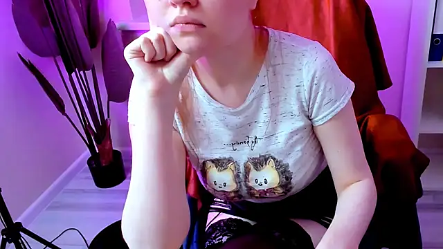 CarolGiggly online show from October 7, 2025, 12:22 am