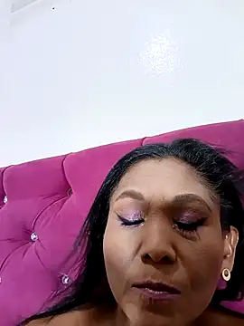 tiffany Bitch online show from March 25, 2026, 11:47 pm