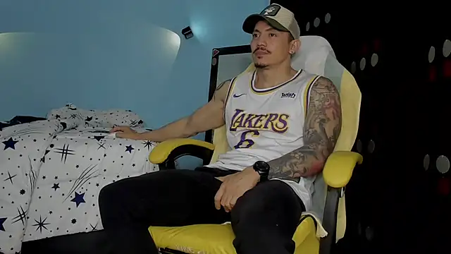 Snapshot of Alex_motta chatting on September 23, 2025, 3:13 am Alex motta online show from September 23, 2025, 3:13 am