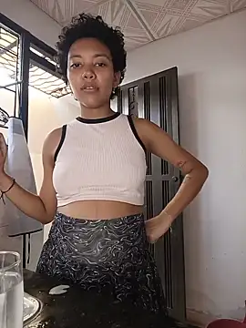 Snapshot of lianisrose chatting on July 11, 2026, 8:31 pm lianisrose online show from July 11, 2026, 8:31 pm
